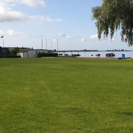 Campsite Lake View *